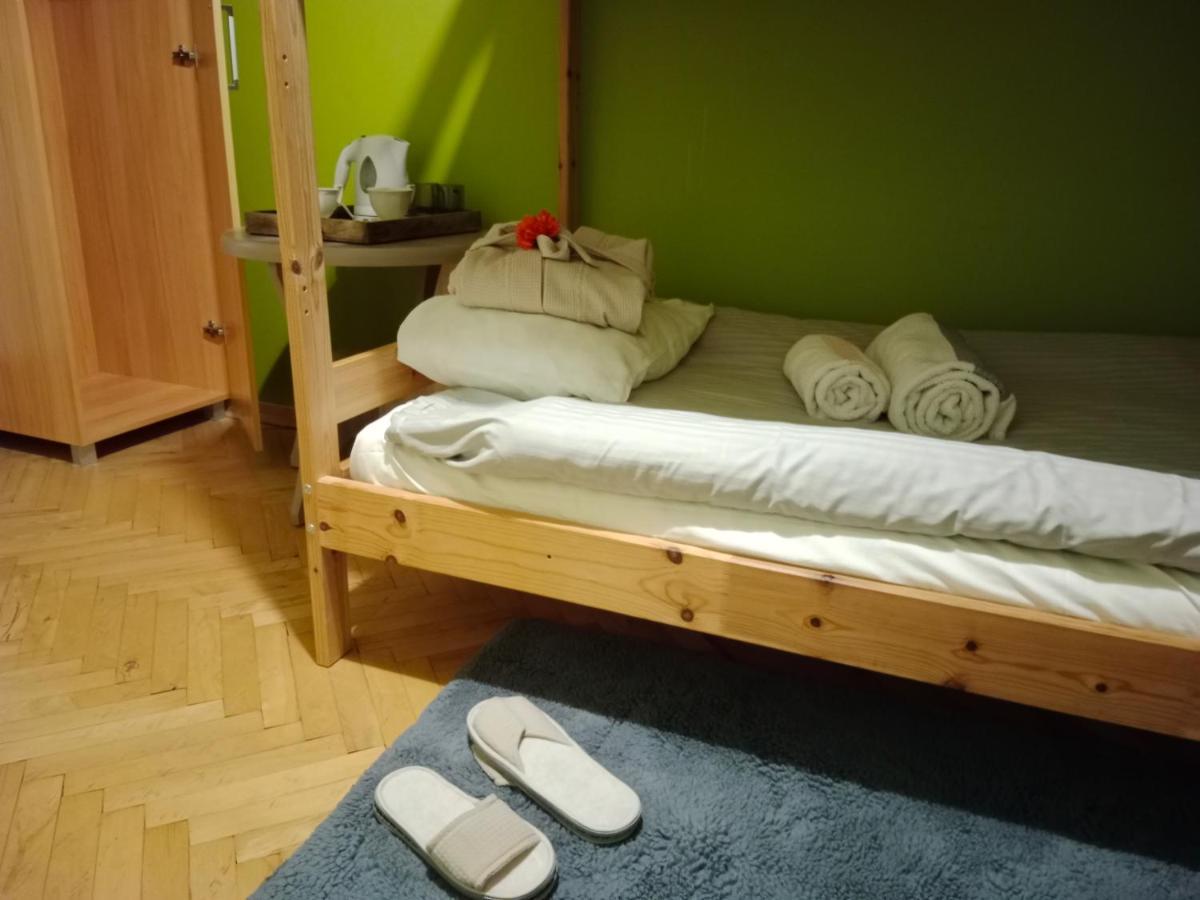Pokoje Rodzinne Hanna Гданск Екстериор снимка
